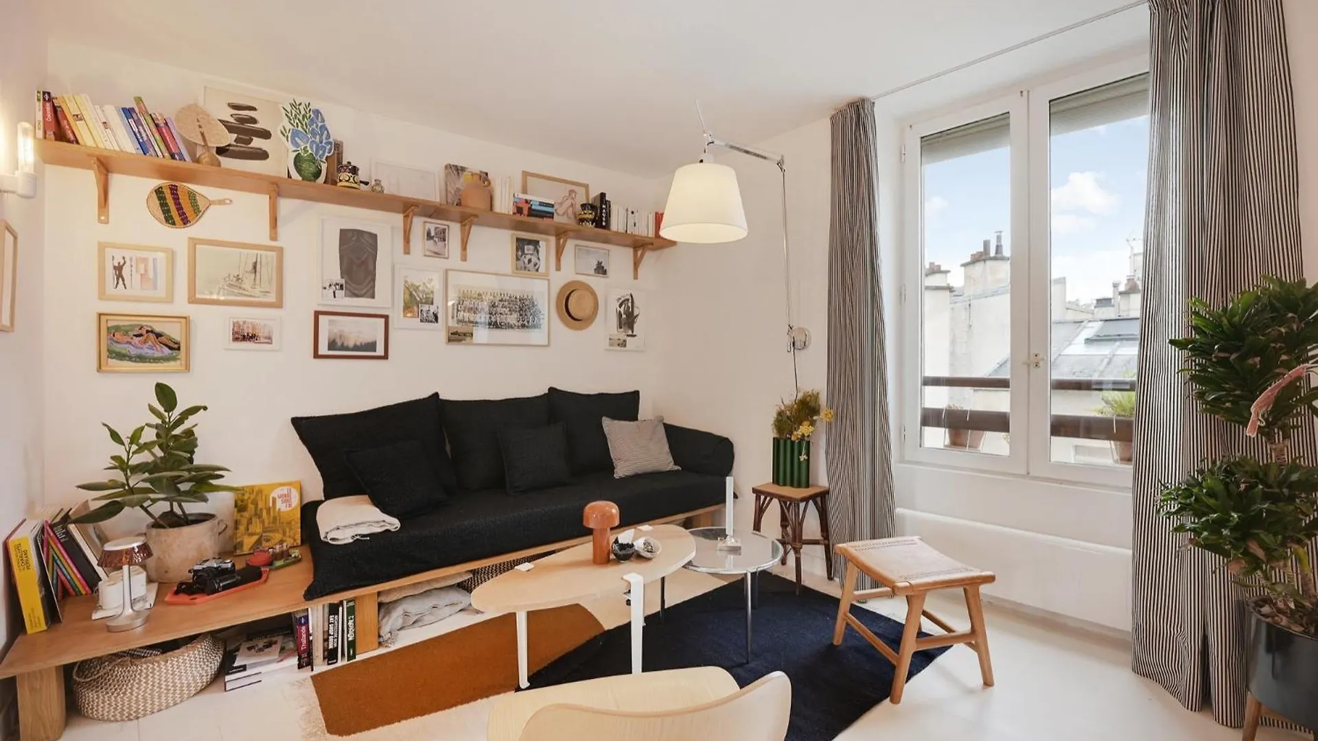 Appartement Charmant Avec Vue - Montmartre Paris France